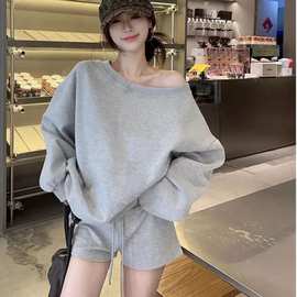 美式慵懒纯色斜肩长袖卫衣女秋冬新款小个子甜辣露肩上衣厂家批发