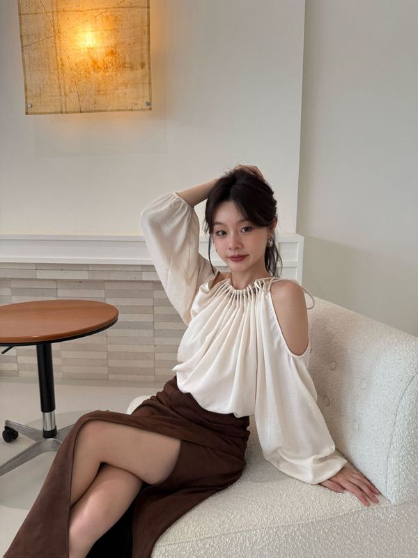 诠释美 NEWOPEN 25秋法式气质露肩挂脖长袖衬衫女宽松娃娃衫F6032|undefined