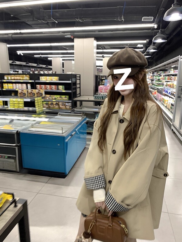2025 New Retro Versatile Top Plaid Stitching Flip-Up Collar Two-Wear a Version Mid-Length Jacket for Women