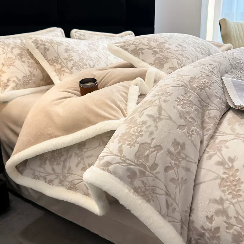 A类四件套新款兔毛浮雕绒加厚保暖秋冬牛奶绒四件套雕花牛奶绒