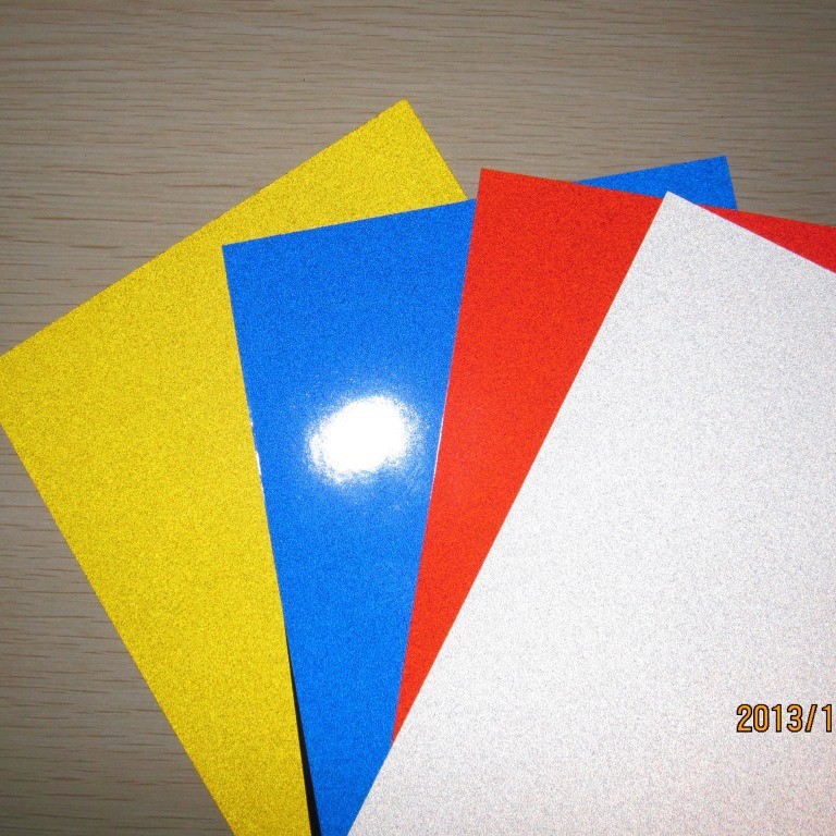 工厂供应反光膜 工程级反光膜 交通标牌刻字反光材料