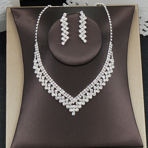 Cross-border hot-selling European and American exquisite full-diamond clavicle necklace and earrings simple temperament dress versatile suit e-commerce supply