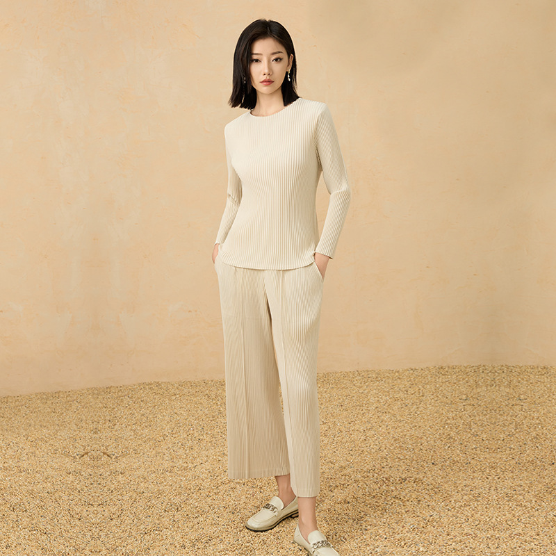 Pleated 2026 Spring New Solid Color Round Neck Loose Comfortable Long Sleeve Top Casual Versatile Straight-Leg Pants Set