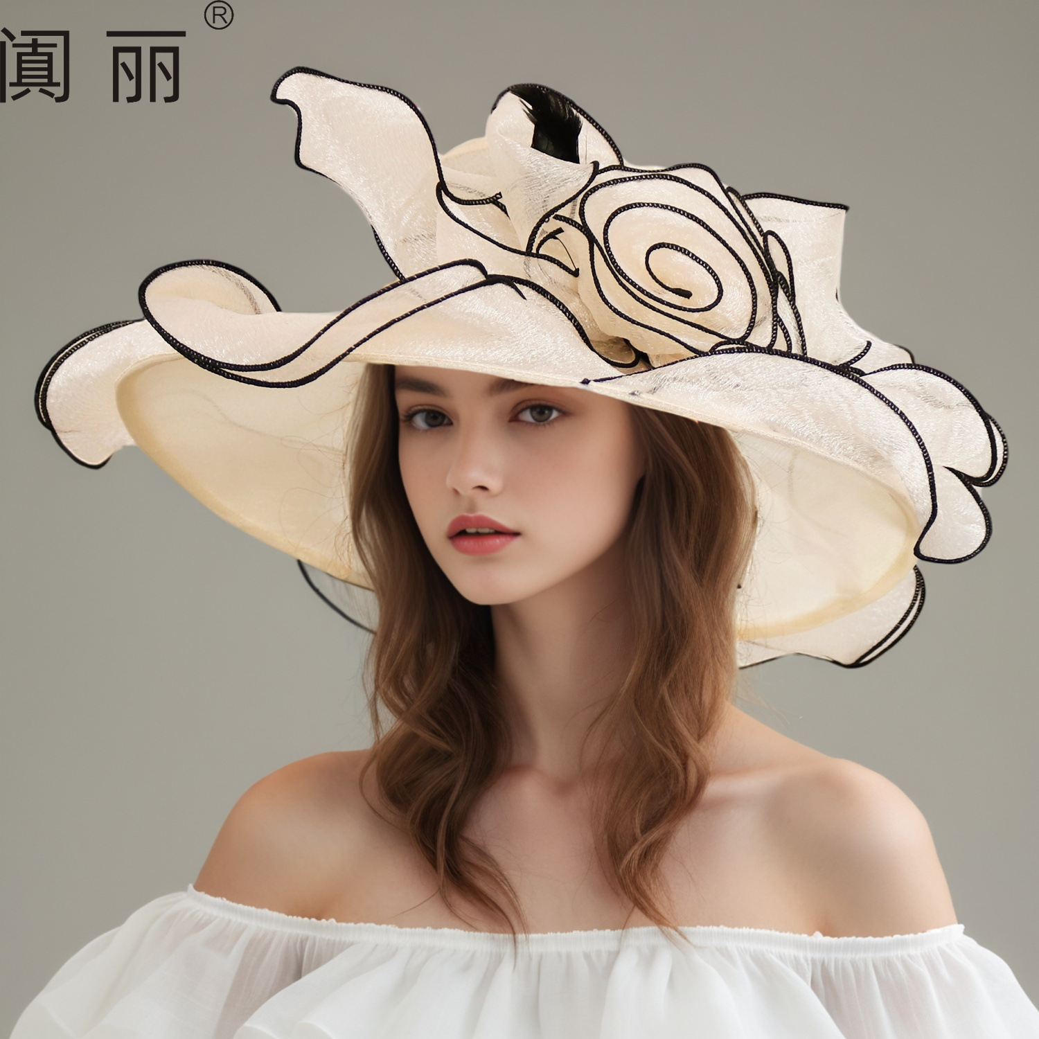 낙타 - 유럽과 미국 스타일의 물결 모양 가장자리 세 꽃 깃털 스타일 H