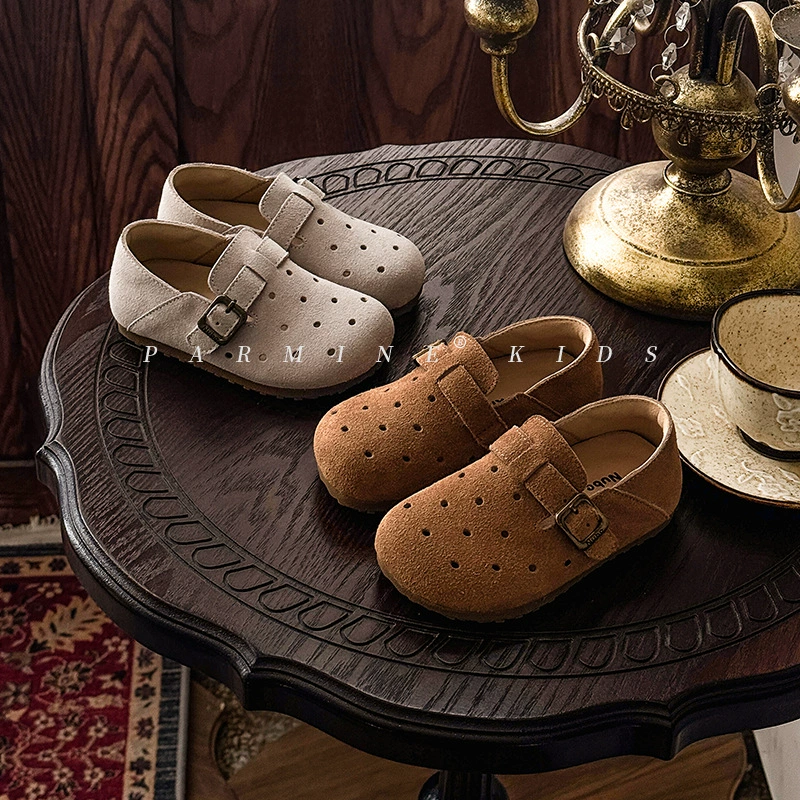 Кожаная девушка корейская версия обуви из бобов с большой головой