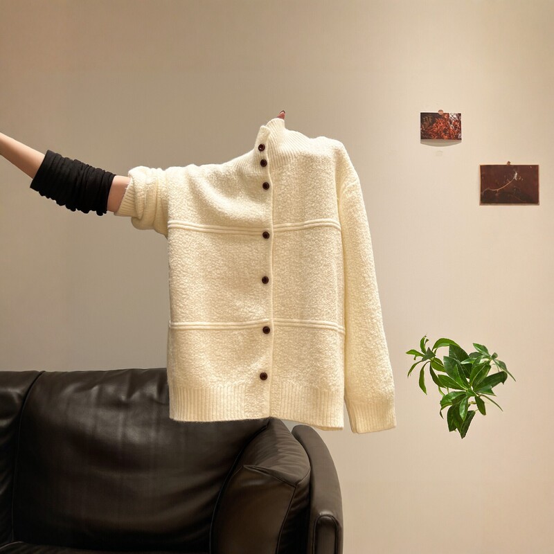 White high-neck thick long-sleeve sweater coat with stand-up collar, loose-fitting, high-end feel, knitted cardigan top for women in winter White high-neck thick long-sleeve sweater coat with stand-up collar, loose-fitting, high-end feel, knitted cardigan top for women in winter