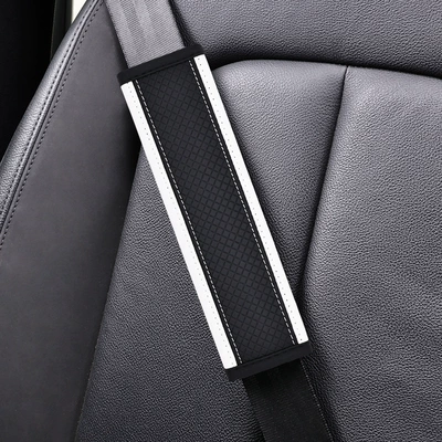 hot-selling fiber leather embossed car: Seat belt shoulder pad - dd-diamond-shoulder-pads-single-black-and-white-24cm