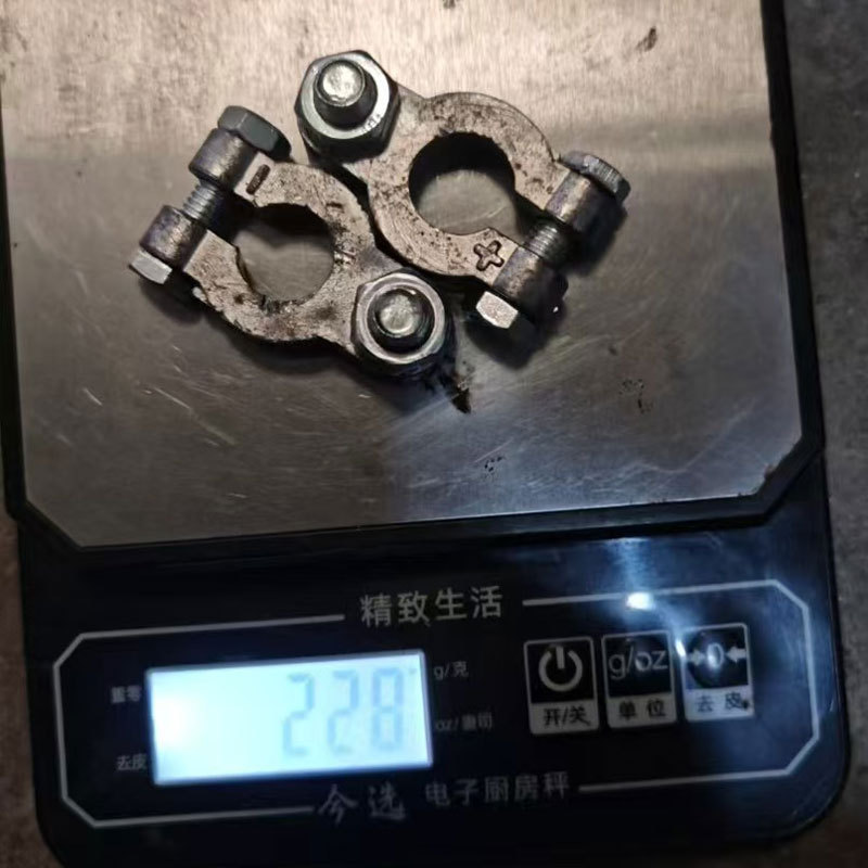 228g