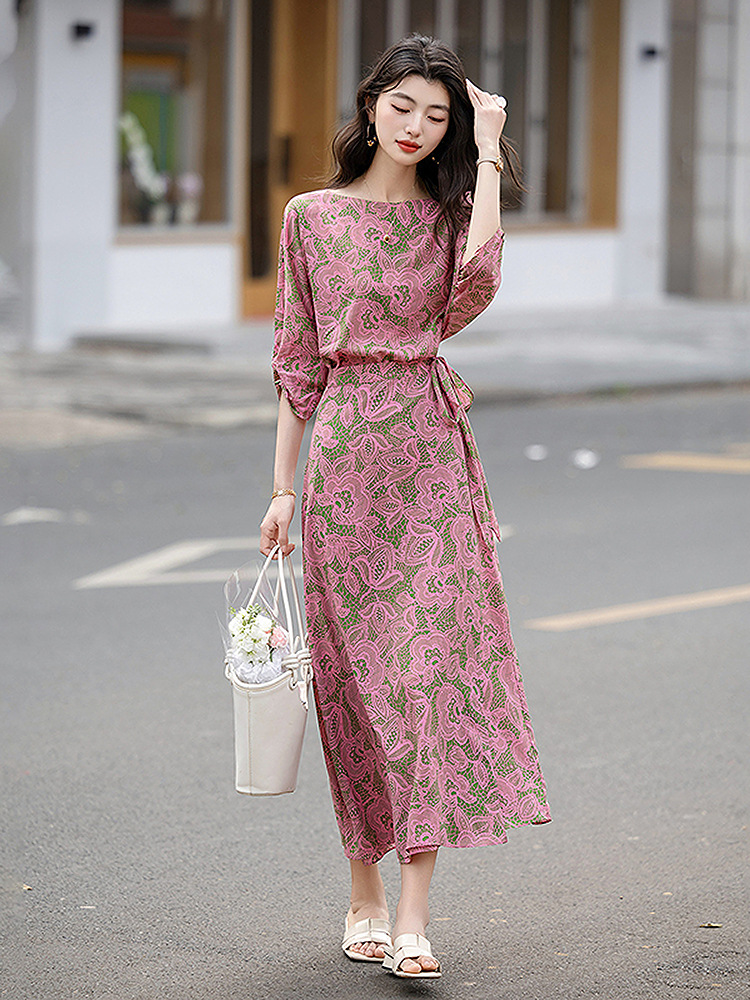 Váy maxi nữ thắt eo in họa tiết vintage thanh lịch — Màu hồng