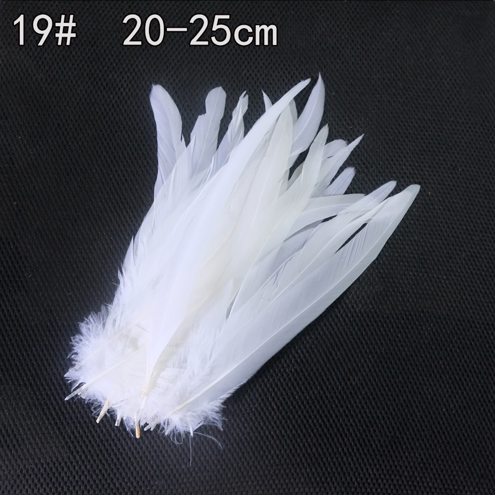 Colección de productos de plumas blancas al por mayor Accesorios de ropa de plumas hechos a mano de bricolaje Accesorios de plumas de ganso Material de plumas de pavo