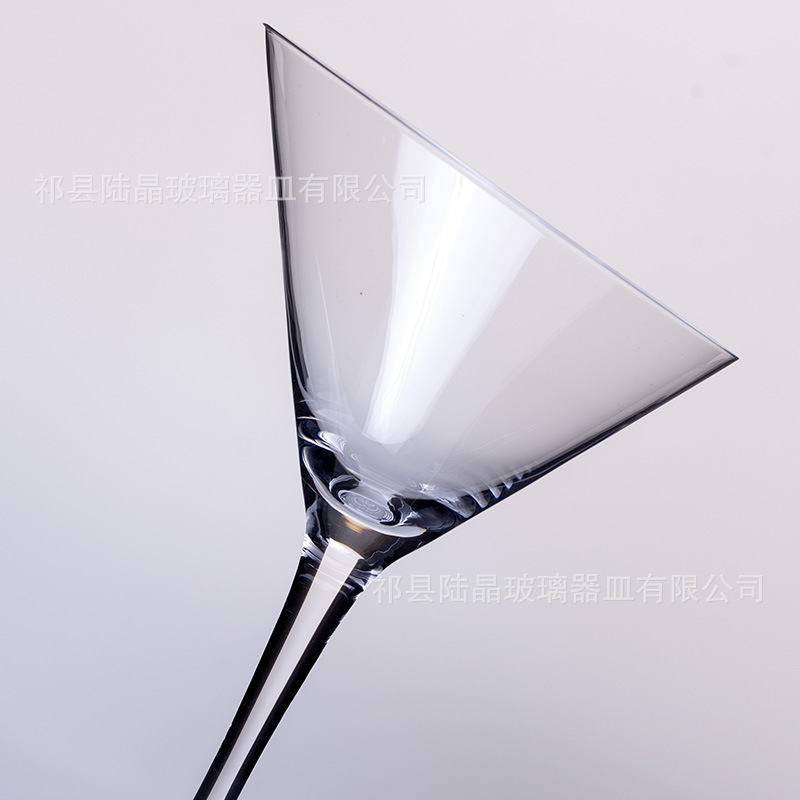Lu Jing Matini helado triángulo champán vidrio soplado artificial cóctel Copa oblicua Copa