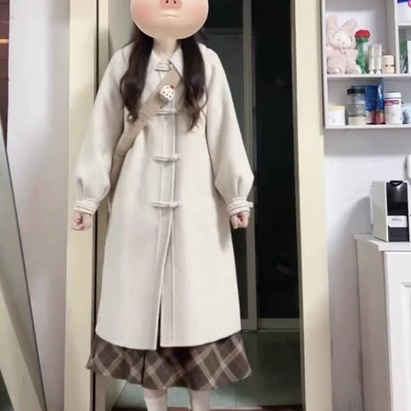 大衣呢子外套高级感秋冬燕麦色新款小个子学院风超好看灯笼袖