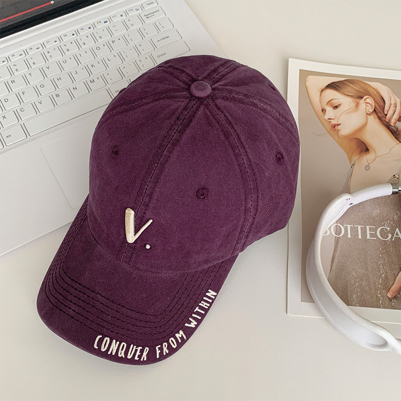 2025 nuevo sombrero de béisbol primavera-verano coreano pareja hipster negro cara pequeña letra picada lengua gorra de moda