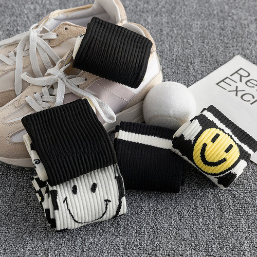 Black and White Smiling New Women's Autumn/Winter Combed Cotton Striped Mid-Calf Socks Ins Trend Couple Sports Socks