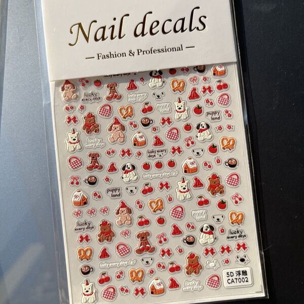 Three dimensional sticker for manicure