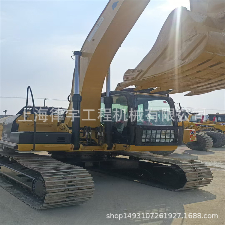 出口小松，日立，沃尔沃二手挖掘机 9成新卡特320GC、330D2挖掘机