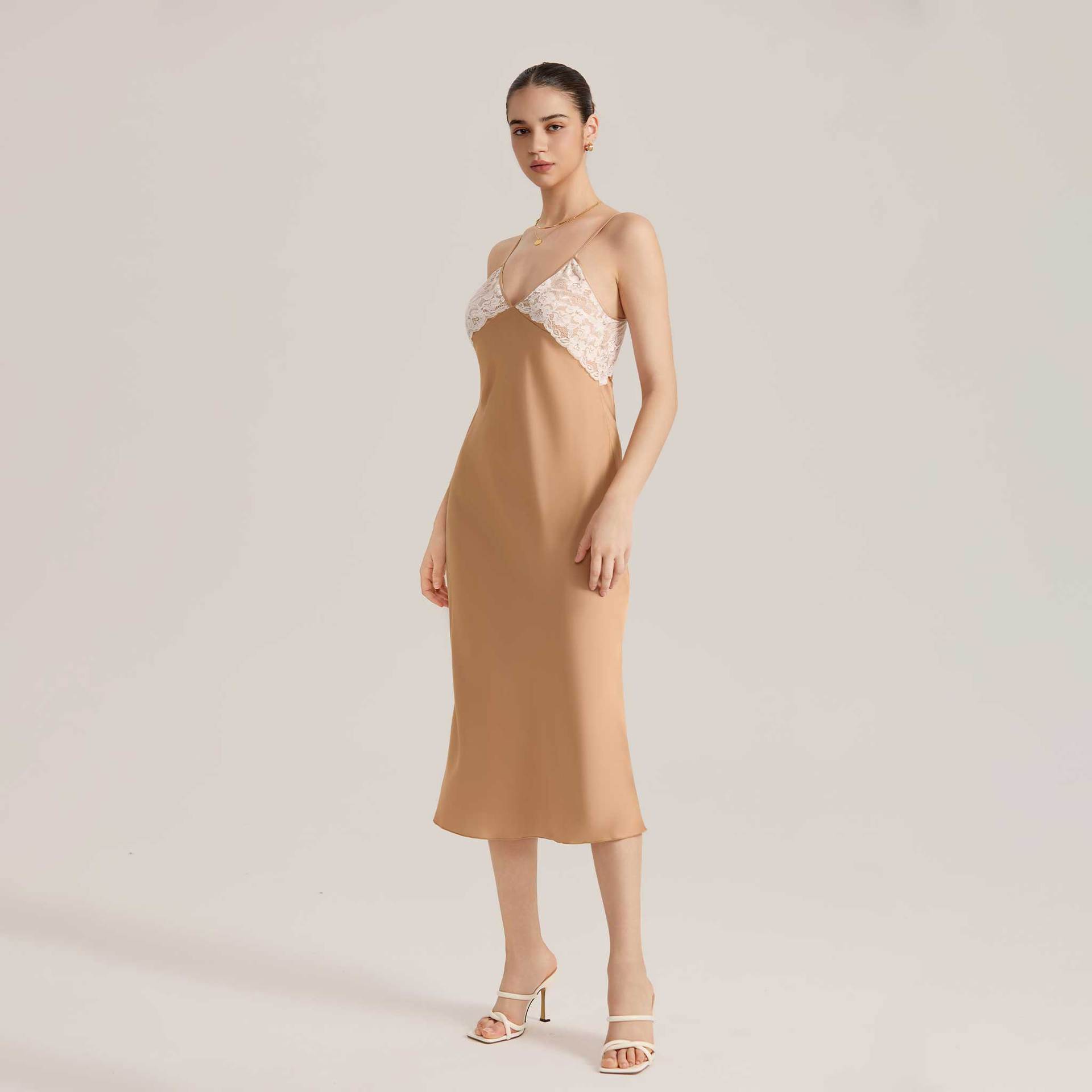 encaje de nuevo tipo de cabina de cabina larga, pijama de chiffón, pijama de espalda abierta sexy, ropa de casa de mujer CQ3915