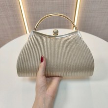 新款晚装包宴会包镶钻礼服包褶皱手提包旗袍晚宴包公主包KTV手包