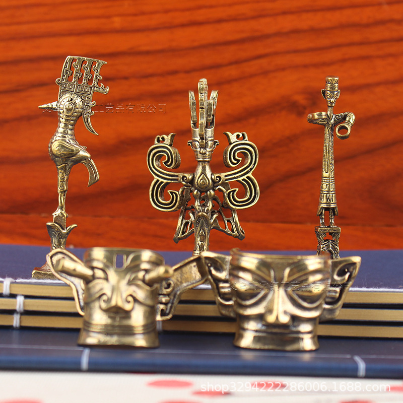 Brass Sanxingdui Bronze Human Face Like Mini Ornaments Brass Making Sun Bird Human Face Like Wen Play Ornament
