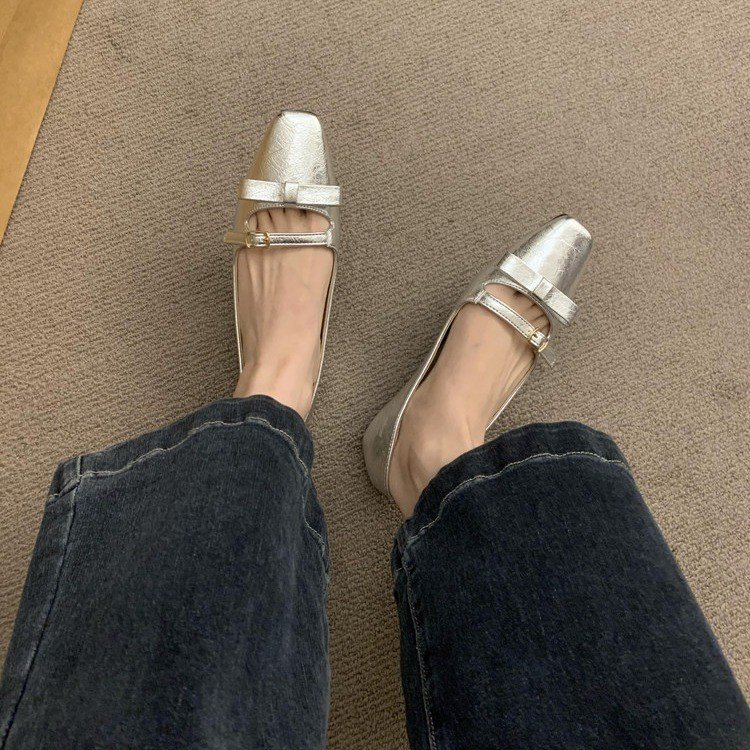 Zapatos planos de piel de tacón bajo, elegantes y de alta gama, estilo Mary Jane, de estilo francés, para mujer, primavera 2025._voghion.com