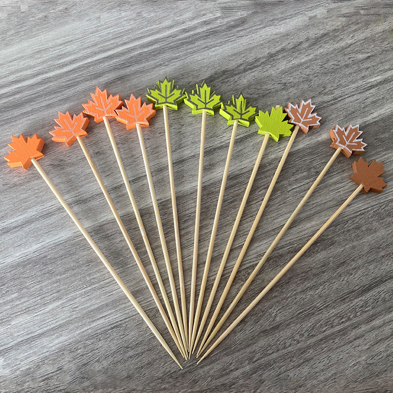 Fruta de Acción de Gracias de otoño 100 pcs/paquete de hojas, piñas, calabaza, cóctel, Amazon wholesale Maple Leaf