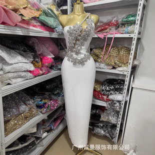 ���Q�r���荻��μ����e�o�������o���L����ξە��Ɍ��B��ȹŮ�b