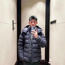 2025蒙家新款高版本黑武士短款夜间字母反光连帽保暖羽绒服男女款