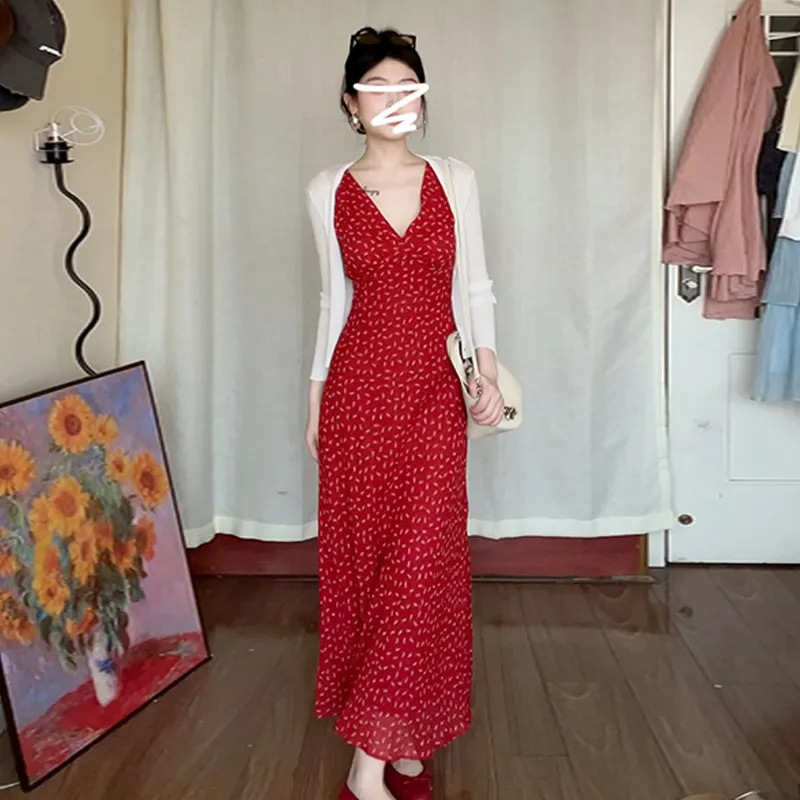 海辺の休暇気質レッド V ネック花柄ノースリーブドレス女性の夏 2025 新しいハイエンドロングスカート|undefined