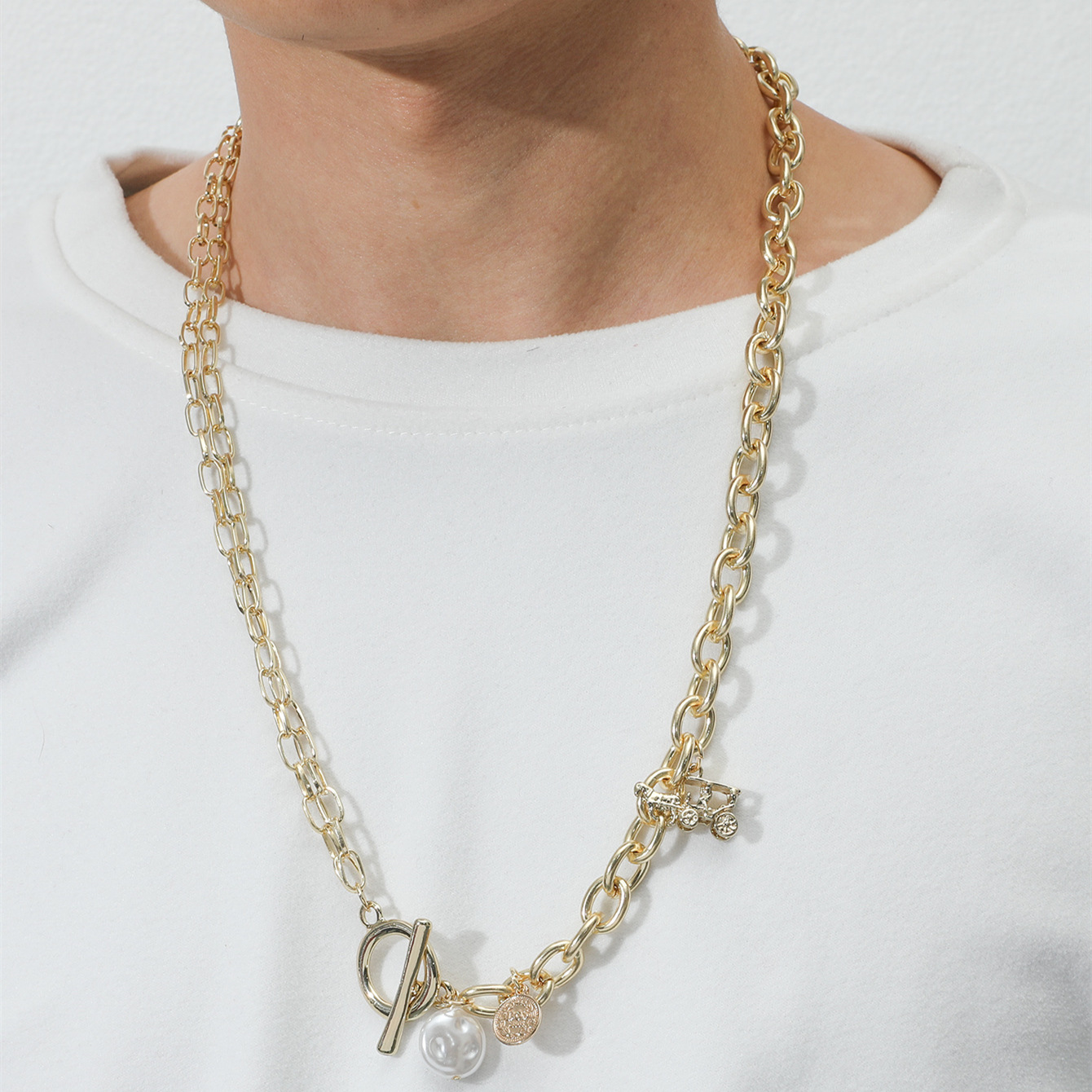 fashion OT chain pearl hollow chain trend alloy clavicle chain wholesalepicture4