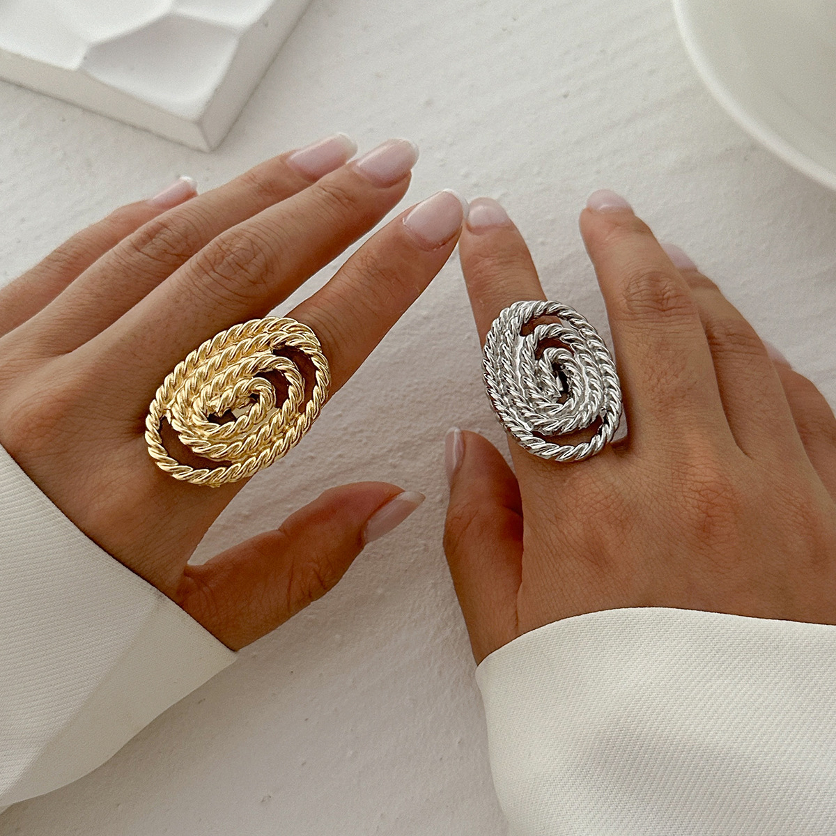 10g Weight Rings Classification 1 Piece Quantity Holiday, Daily Occasion Alloy Material U Shape, Solid Color Pattern Women's Gender Plating Design Original Design, Simple Style, Classic Style Style Original Design Simple Style Classic Style U Shape Solid Color Alloy Plating Women's Rings 4