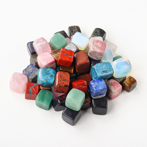 Natural crystal ice tartar crystal geometric square gravel cube bare stone fish tank garden decoration factory wholesale