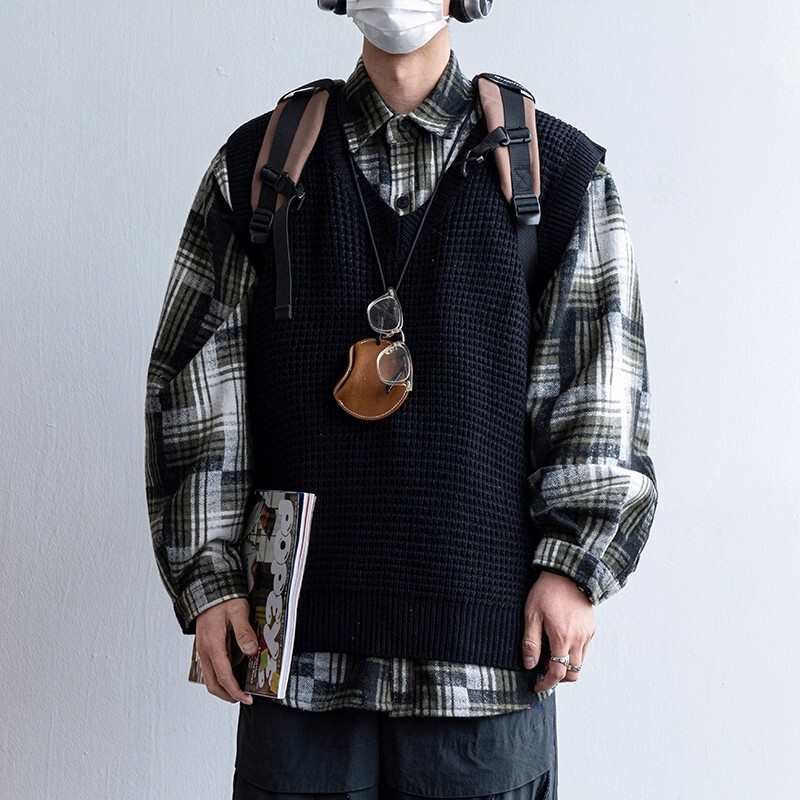 Japanese-Style Solid Color Pineapple Pattern V-Neck Sweater Vest Men's Basic Knit Vest Loose Sleeveless Versatile Waistcoat