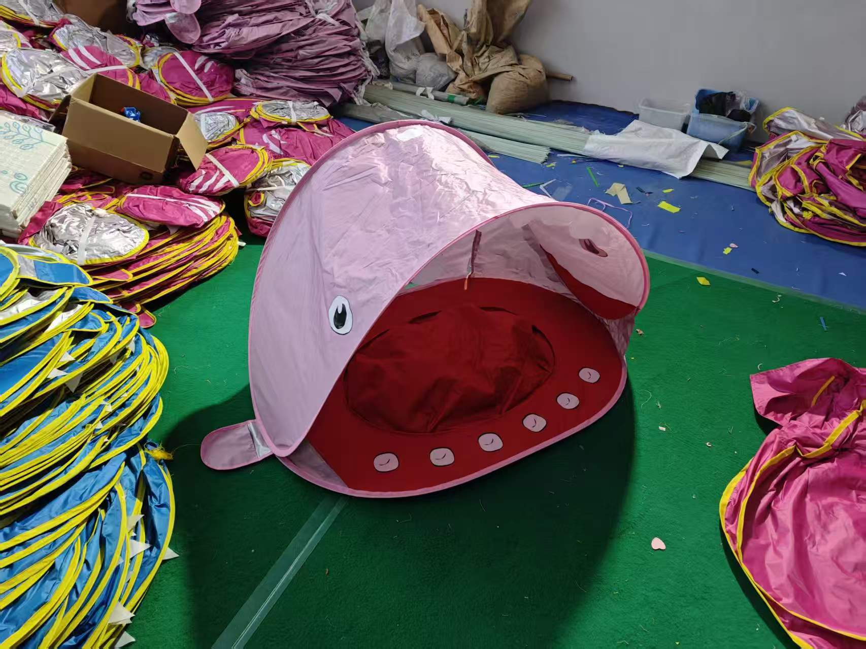 New Outdoor Children's Sunshade Beach Tent with Water Storage, Baby Toy Ball Pool, Foldable Quick-Open Beach Tent