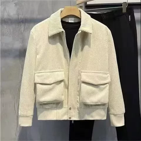 Плотная куртка из вельвета демисезонная цветная с коротким кроем, простой крой