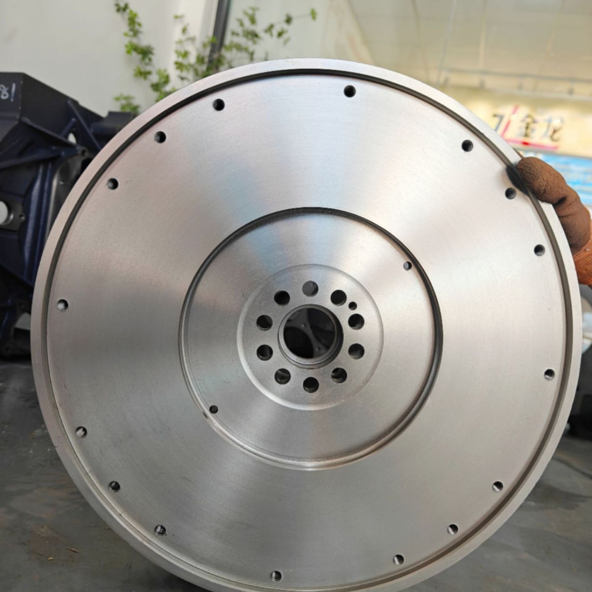 In-stock automotive flywheel cast iron parts 21825230, wear-resistant and impact-resistant transmission components for automotive flywheels
