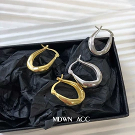 耳钉;项链;戒指