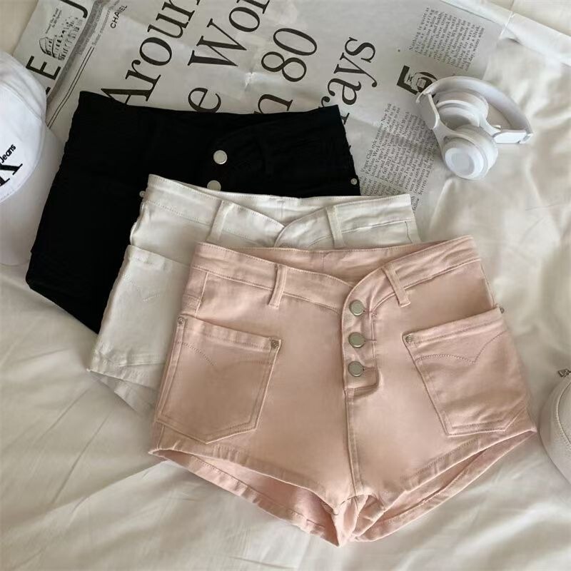 Li Li Fashion Pink Hip-Enhancing Denim Shorts for Women 2026 Summer New Low-Waist Slim Fit Hip-Flattering Ultra-Short Pants