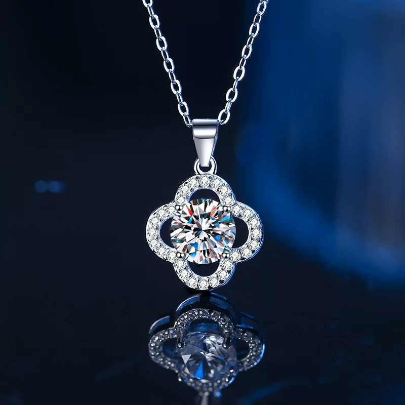 Ожерелье с zirconia, маленький кулон, цепочка для ключницы, серебро 925, четырёхлистный клевер, стиль лёгкой роскоши, европейский стиль, тренд сезона