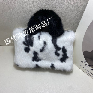�r�к��së�q�� 2026�¿�ë�q�� �ﶬ�Շ���Ů�� ѩ��ë����