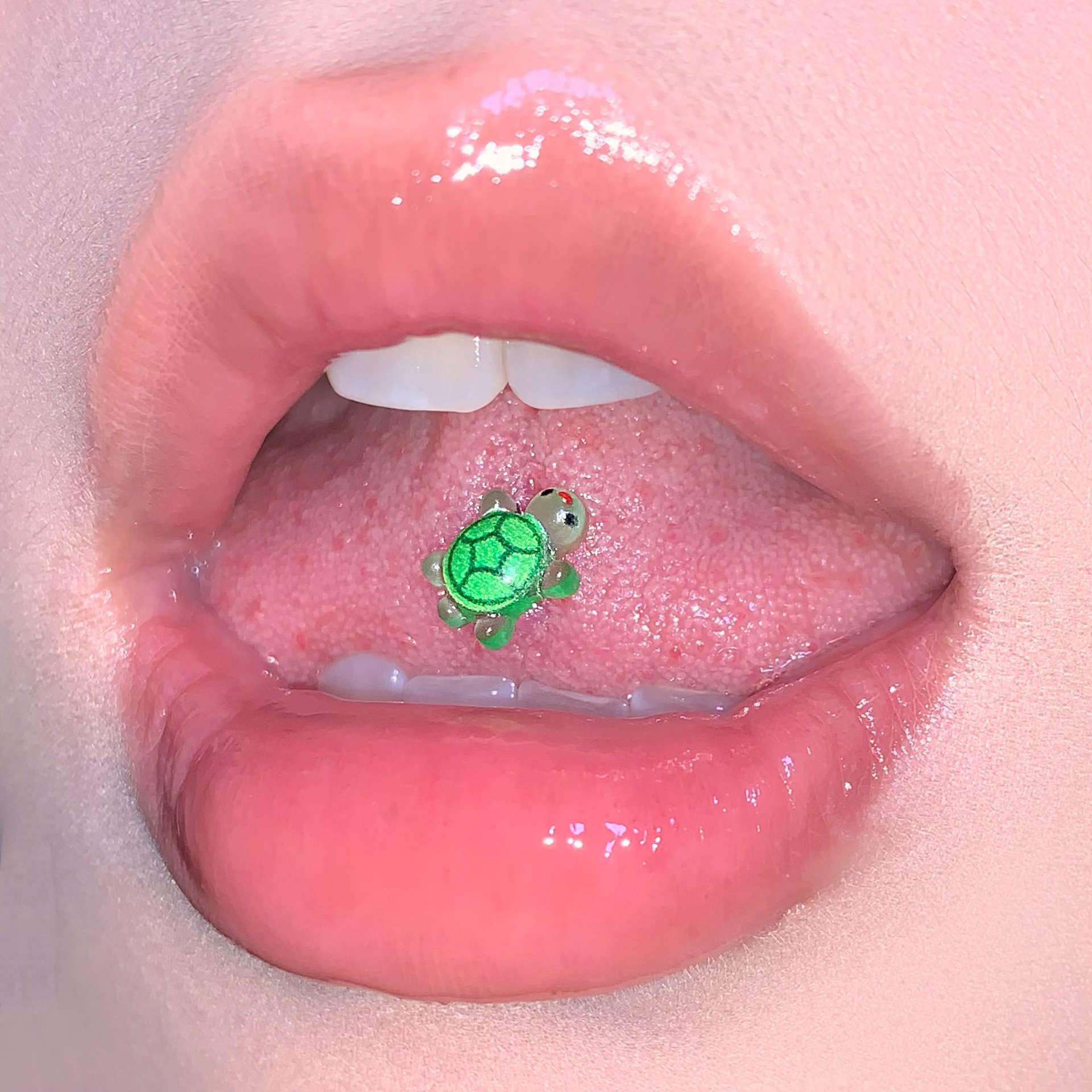 Luminous Little Turtle Tongue Barbell 316L Surgical Steel Drinkable Resin Cartoon Animal Cute Tongue Ring Piercing Jewelry Wholesale detail image 10
