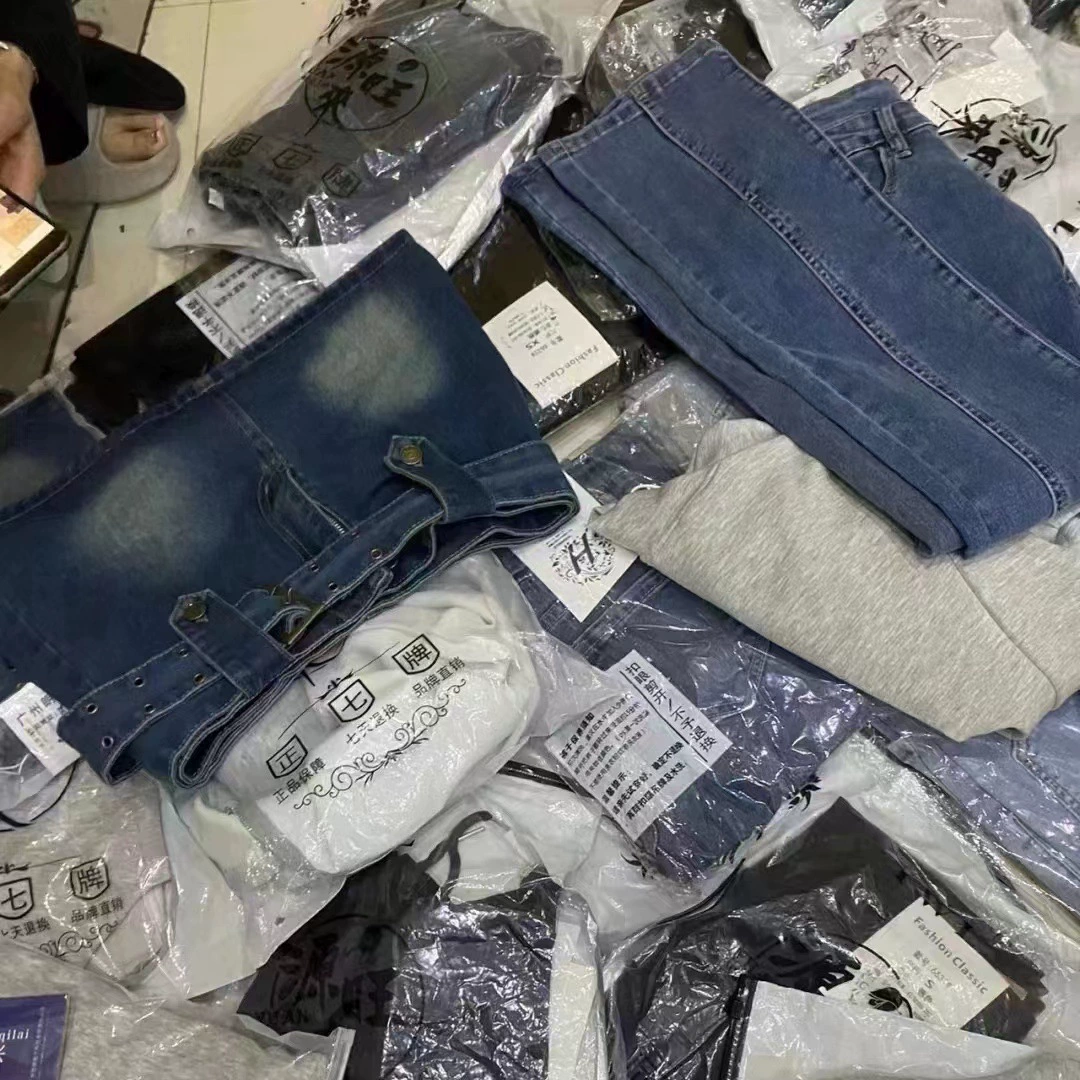 Смесовая женская одежда, сезонные модели, one-size низкобюджетные изделия