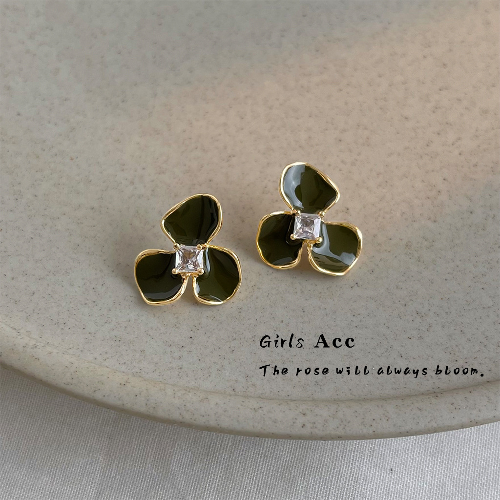 1_0002_耳语场景新水印 拷贝 3.jpg