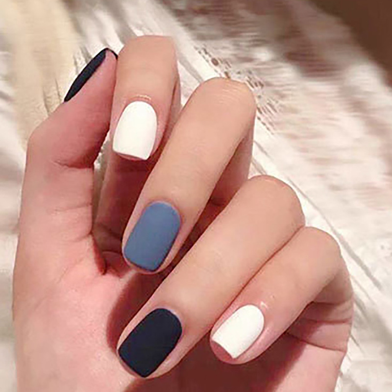 Fake nail patch manicure finished frosted short black and white solid color jump color detachable long-lasting popular matte patch Fake nail patch manicure finished frosted short black and white solid color jump color detachable long-lasting popular matte patch