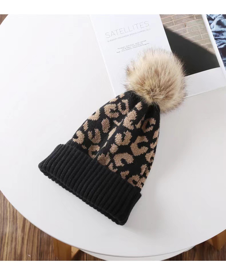 for Women New Autumn Winter Versatile Cross-Border European American Korean Version Leopard Print Pom Warm Knitted_voghion.com