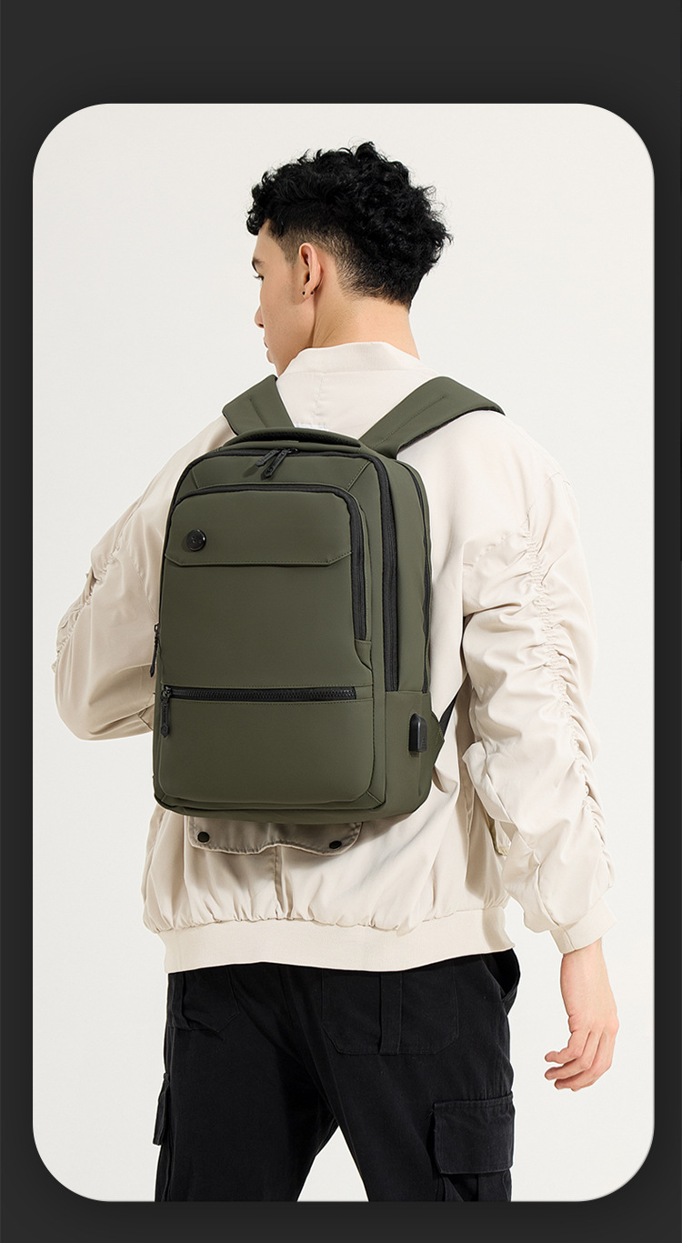 WEPOWER's new multi-functional business commuting computer backpack with USB and a large-capacity men's backpack Application Scenario