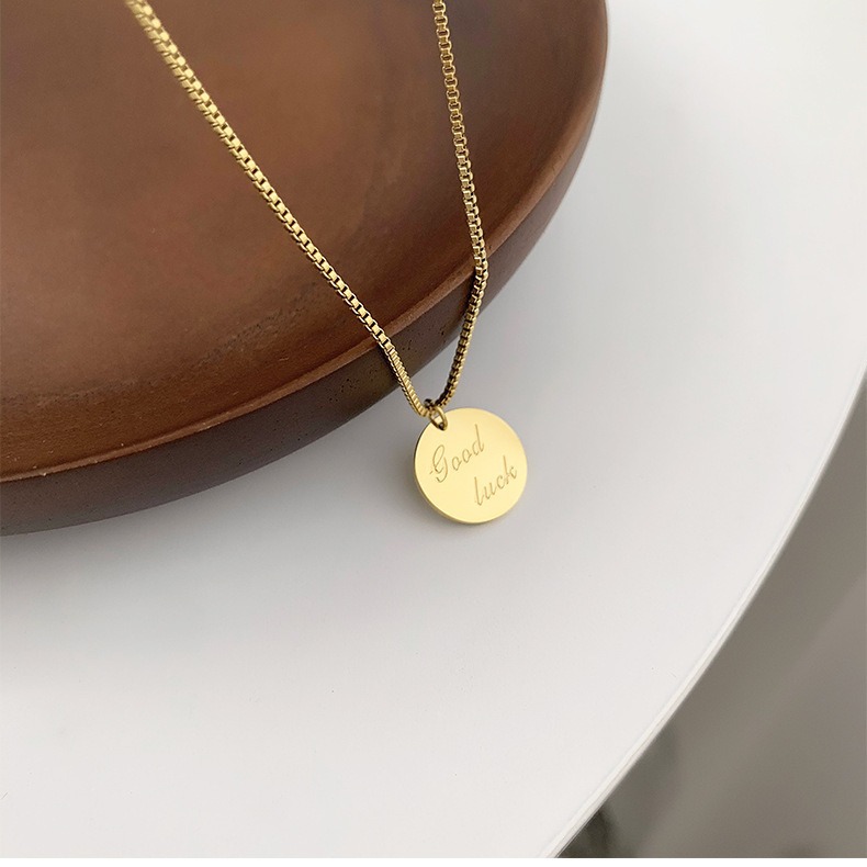 Collar de marca redonda de buena suerte de acero inoxidable de moda, collar colgante de personalidad de todo fósforo, logotipo personalizado, joyería de letras