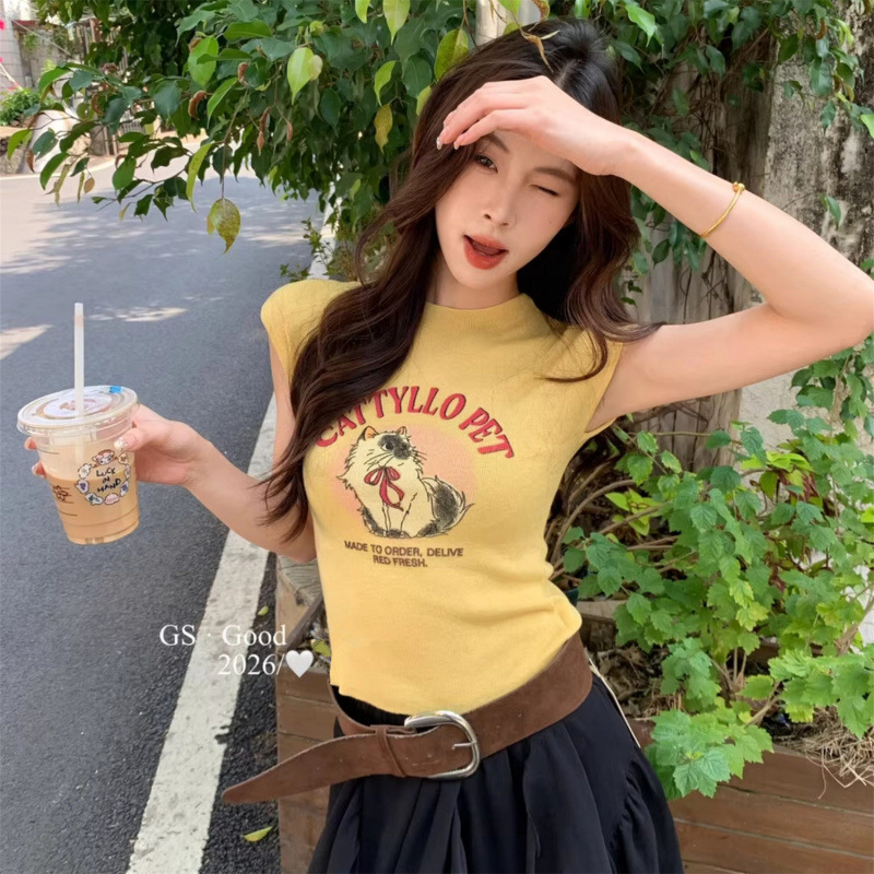 Ruoxin's Casual, Stylish, and Fun Cartoon Print Knit Top Is Slim-Fitting, Short, and Gentle