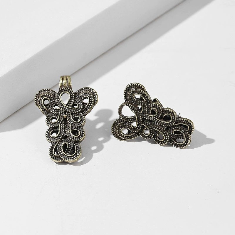 Bronze fashionable cloak, creative brooch, protective underware, thin weaving