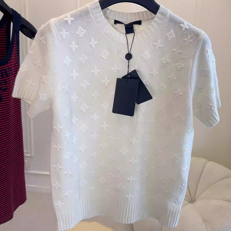 Nanyou Haute Couture 26Th Summer Collection: Elegant and Slightly Transparent Knitted Short-Sleeve Top with Monogram Lettering for Women Nanyou Haute Couture 26Th Summer Collection: Elegant and Slightly Transparent Knitted Short-Sleeve Top with Monogram Lettering for Women