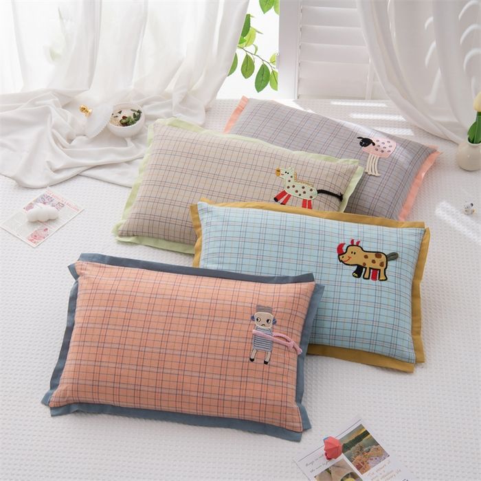 Detachable cartoon cute pillow for kindergarten for sleep